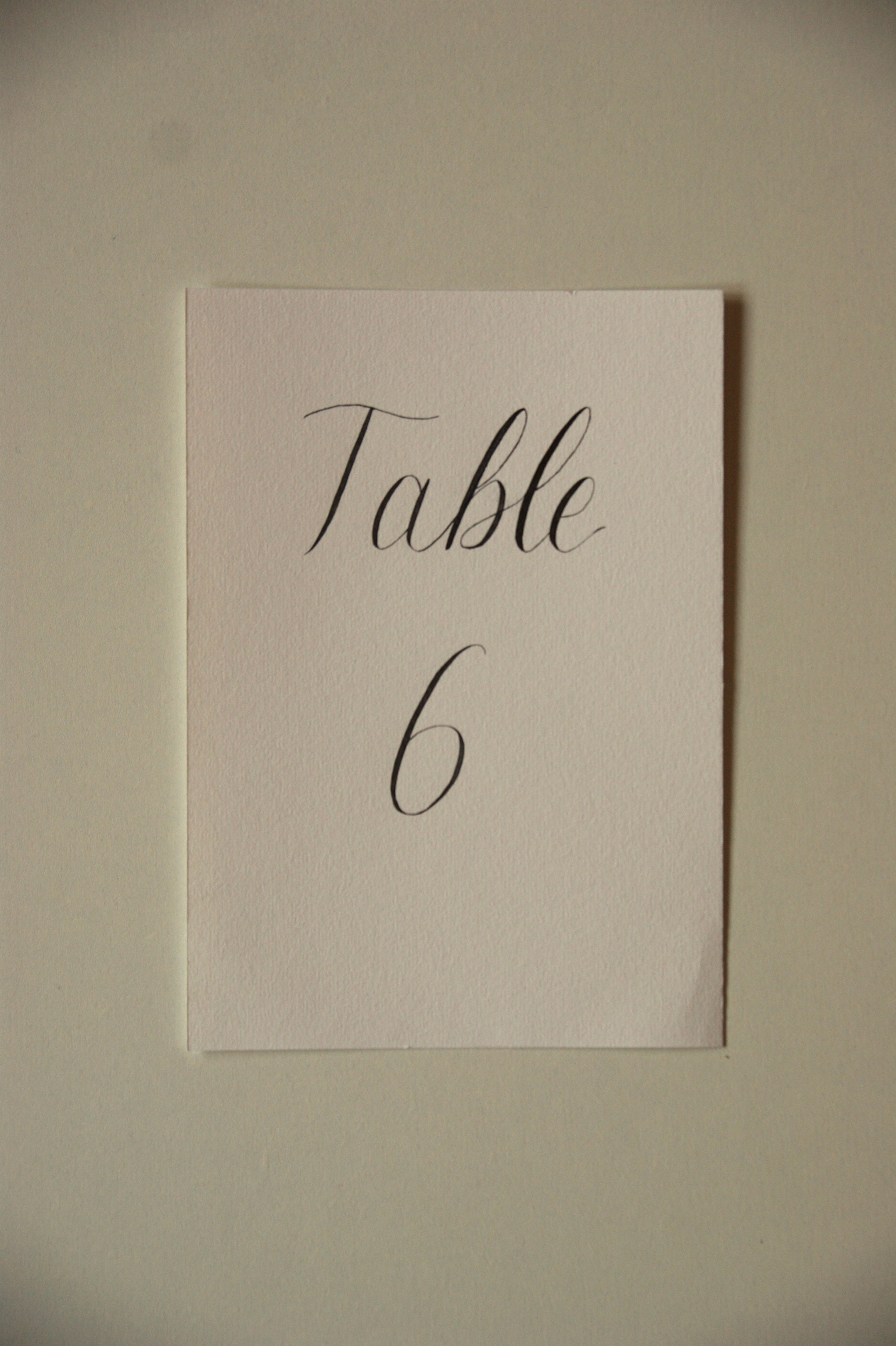 Numéros de table — Papier calligraphié à la main