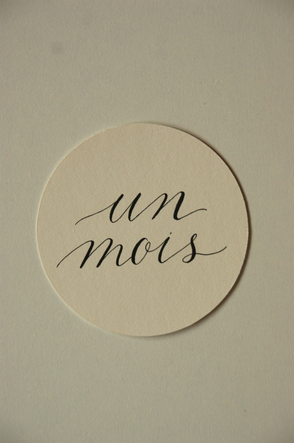 Cartes étapes rondes — Papier calligraphié à la main